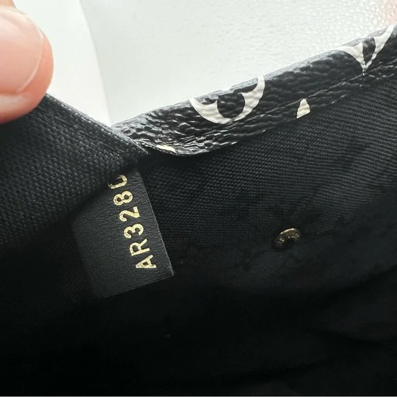 Authentic Louis Vuitton limited edition Monogram Creme Rouge Neverfull MM ❤️ - Picture 12 of 12